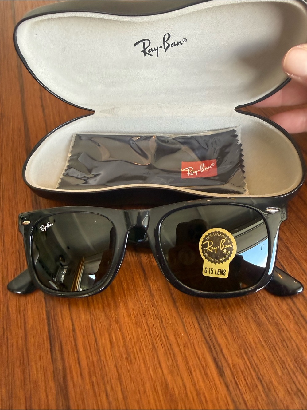 Ray-Ban New Black Frame G-15 Lens Sunglasses